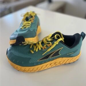 Altra Lone OUTROAD  Women's Trail Running Shoes Teal Size 9.5